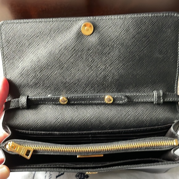 Authentic Black Prada Saffiano Clutch - Picture 5 of 9
